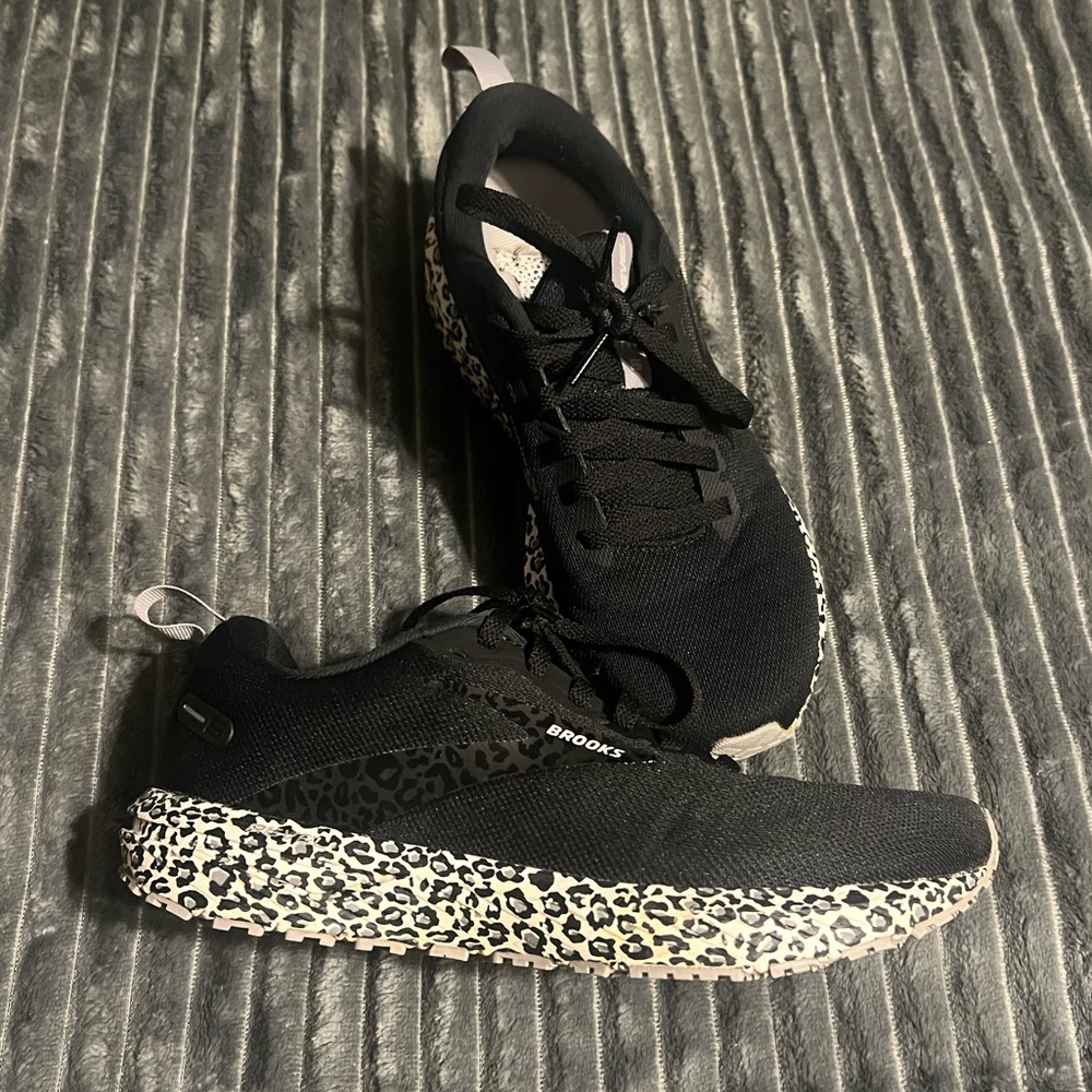 Brooks Revel 6
